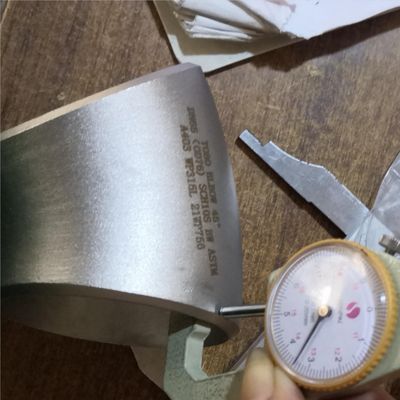 Phụ kiện đường ống thép không gỉ 45 Khuỷu tay A403 Lớp WP 316 DN55 SCH10S Khuỷu tay liền mạch