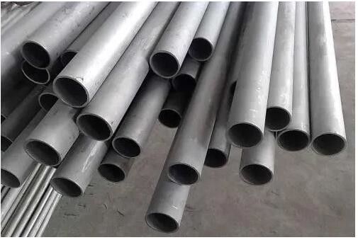 Bơm thép liền mạch với độ dày tường tùy chỉnh và khả năng chống ăn mòn cho các ứng dụng công nghiệp
