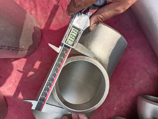 Phụ kiện đường ống thép không gỉ kép Equal Tee A182 GR.F51 ASME B16.9