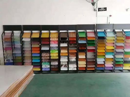 Tấm acrylic đúc chống tia cực tím GB / T 7134 Tấm acrylic đúc có chiều rộng tùy chỉnh tiêu chuẩn để trưng bày