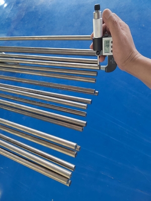 Ống thép hợp kim liền mạch Inconel 625 Ống hợp kim ASME B36.19 1 1/2 