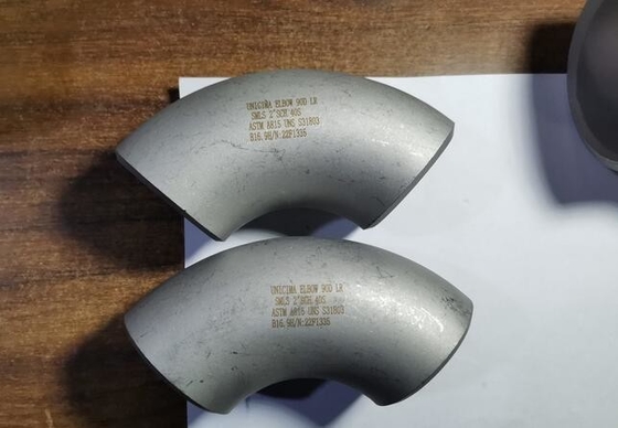 Hàn mông liền mạch Chiều dài 90 ° Bán kính khuỷu tay 2 ”SCH 40S ASTM A815 UNS S31803
