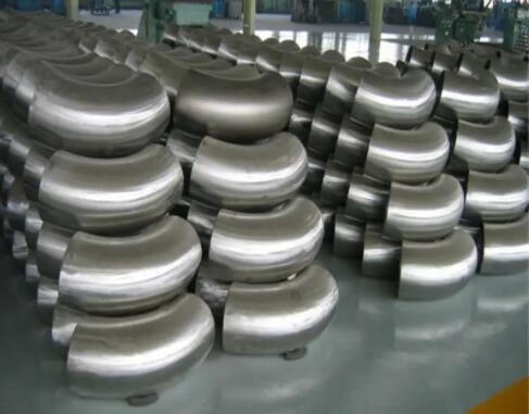 Hàn mông liền mạch Chiều dài 90 ° Bán kính khuỷu tay 2 ”SCH-80 ASTM A815 UNS S31803