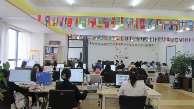 Vàng Lọc lạnh Đồng hợp kim thép tròn Cây nhựa 170-207 Độ cứng Tiêu chuẩn ASTM GB JIS 8